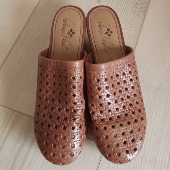 Patricia Nash Lorena Clogs - Picture 2 of 6